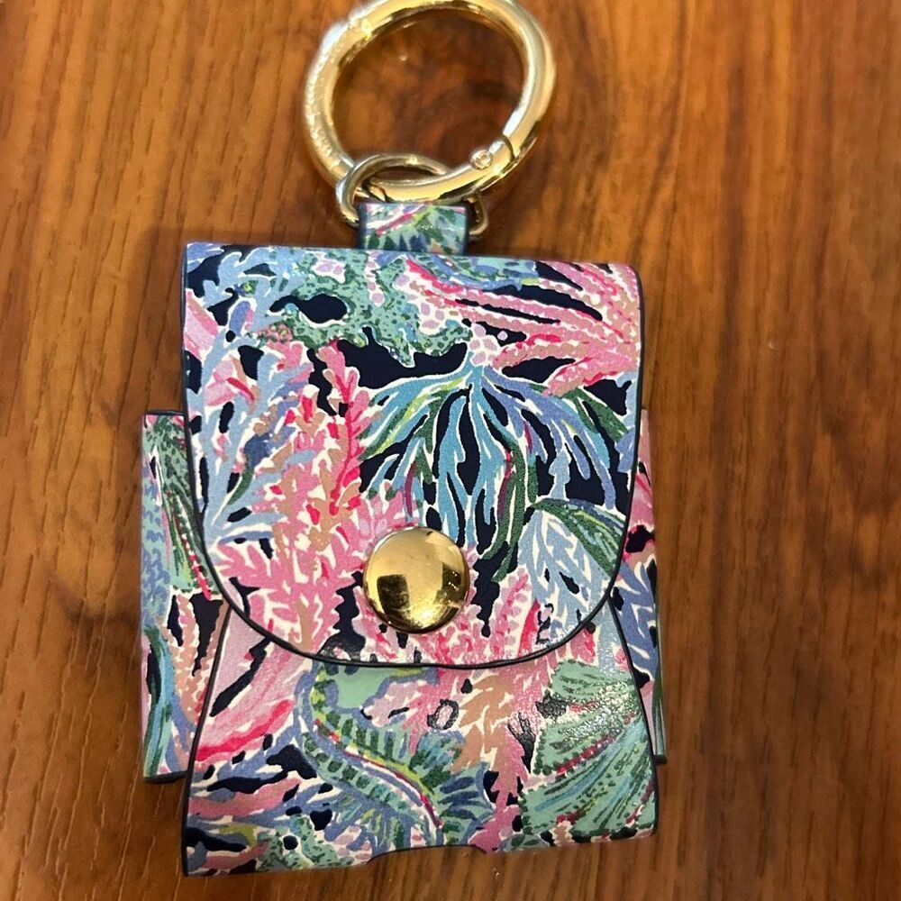 Lily Pulitzer ear pods case key chain airpods blue pink